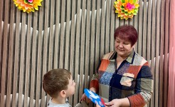 В нашем Центре прошла акция «С праздником Весны, Мира и Труда!»
