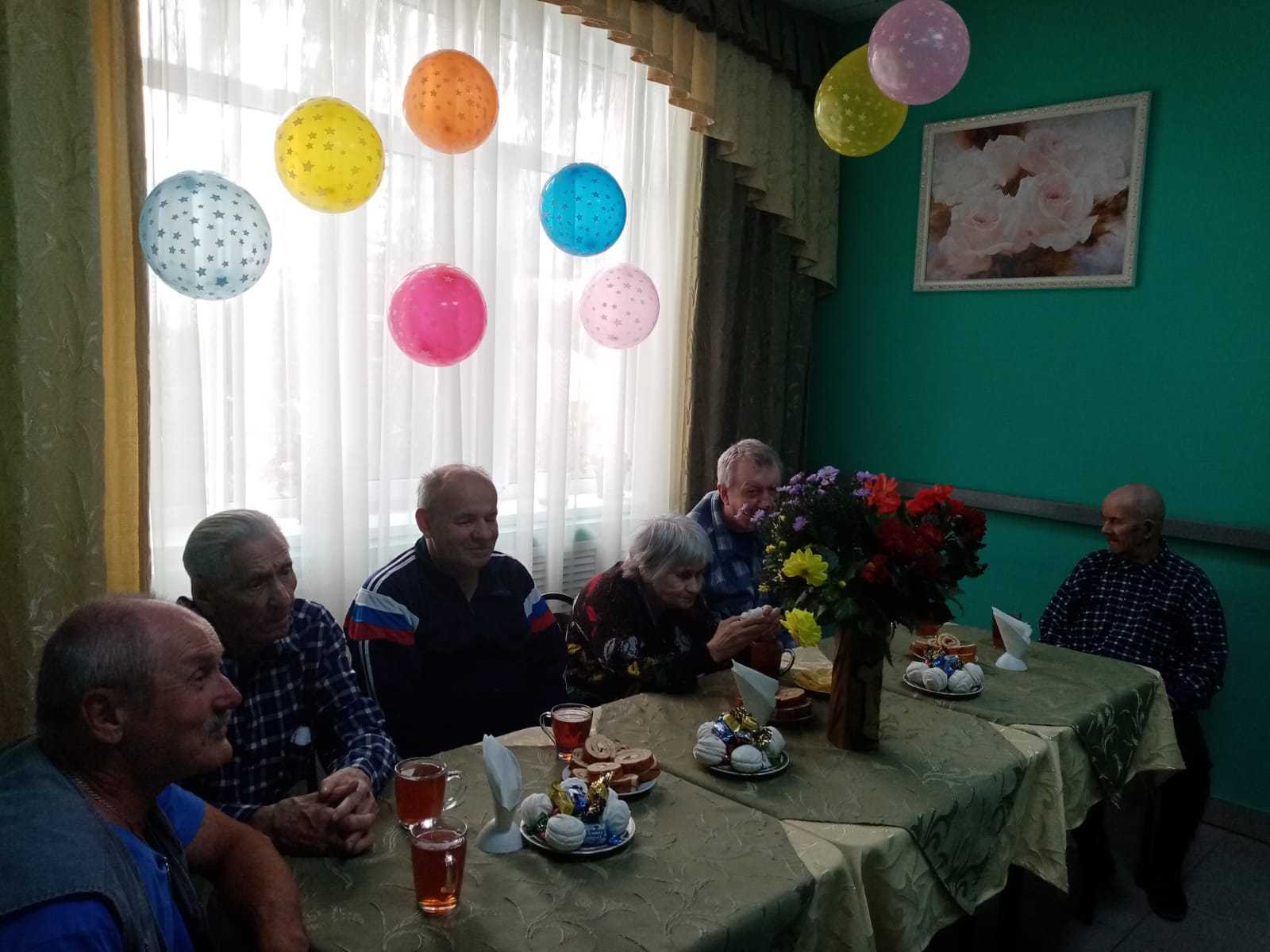 Праздничное чаепитие 