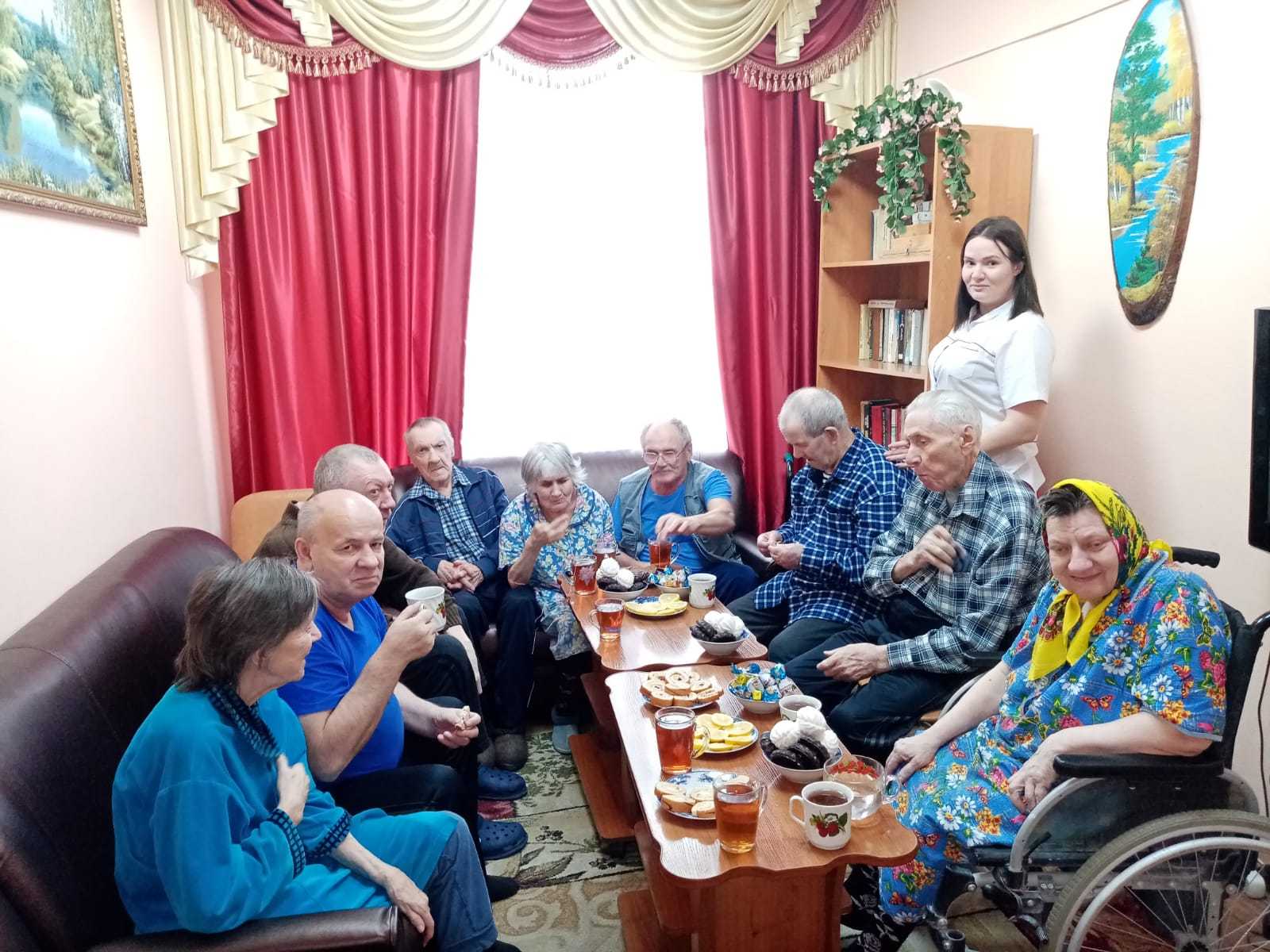 Чаепитие «Что за праздник без друзей!»