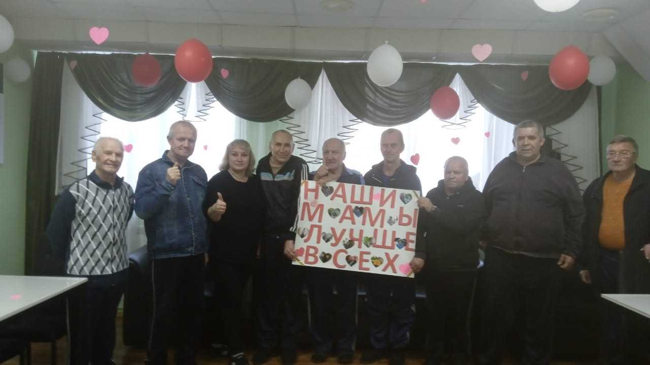 Украшение зала к Дню Матери