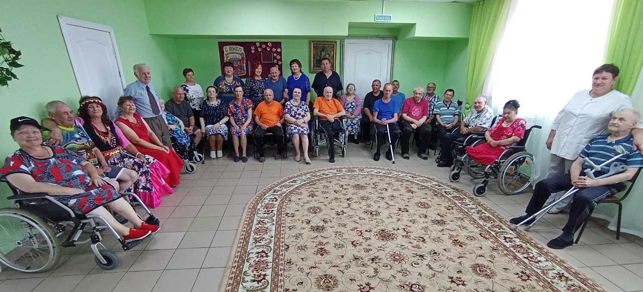 Музыкальное выступление группы 