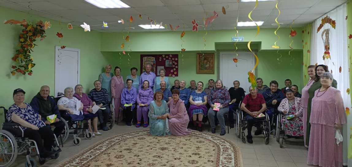 Праздничный концерт «Осенний букет поздравлений»