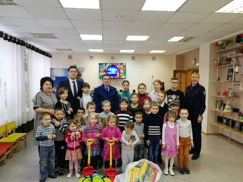 Новогодние поздравления продолжаются...