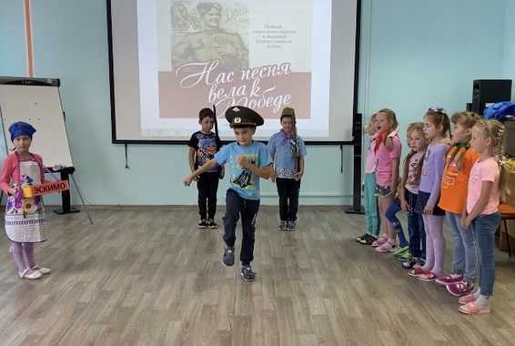 «Нас песня к победе вела»