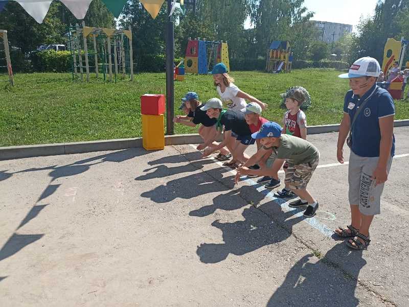 Военно-спортивная игра «Зарница»