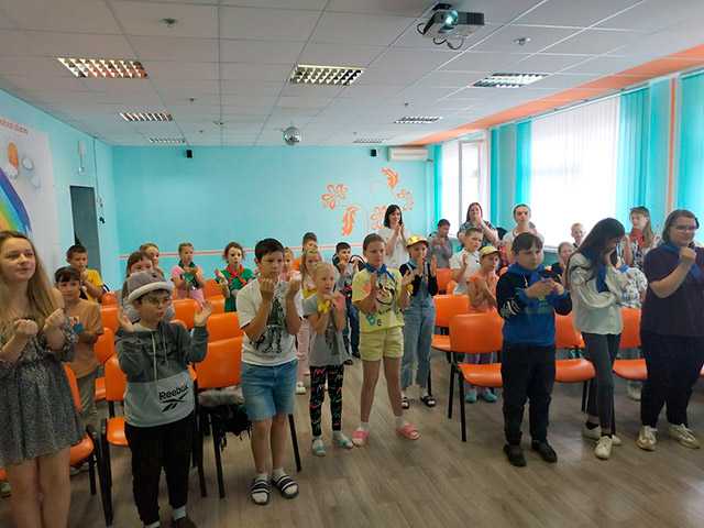 Как здорово, что все мы здесь сегодня собрались