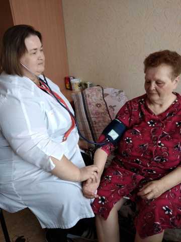 Проведена консультация врача кардиолога.