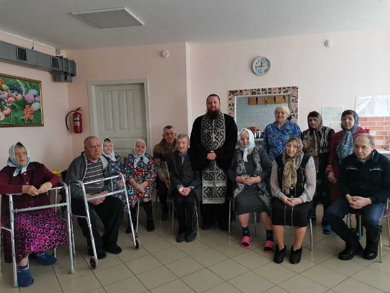 Причащение Святых Христовых Тайн