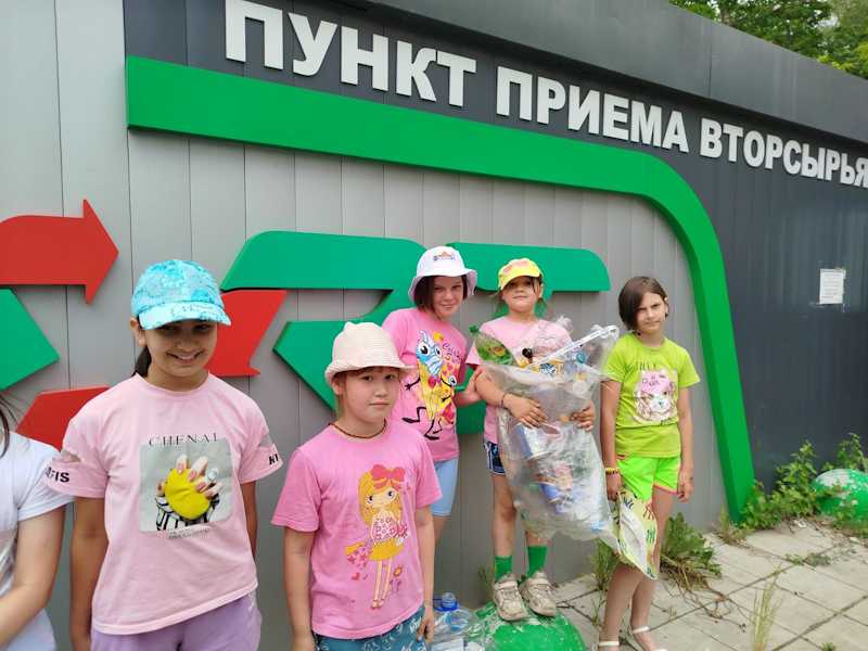 Экологическая акция - сбор макулатуры и пластика