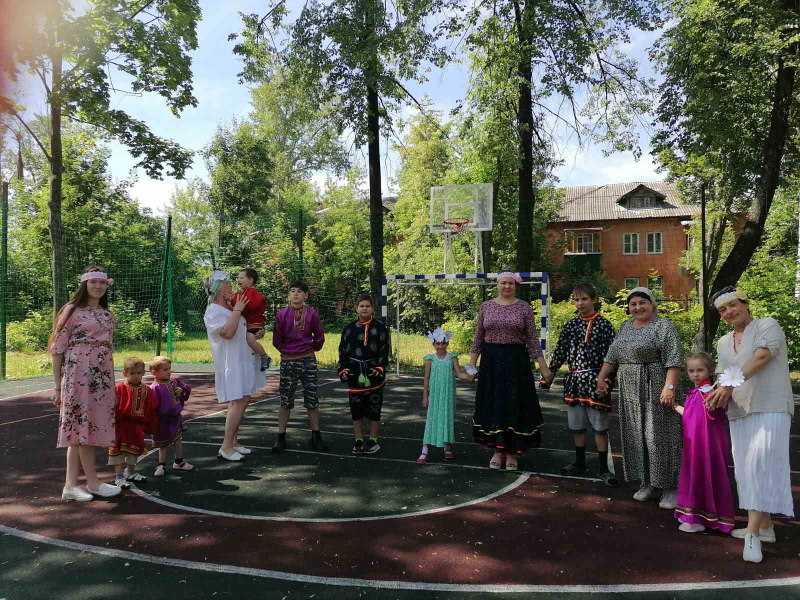 « Ромашковое поле»