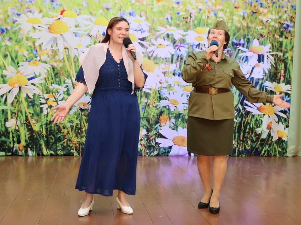 Литературно-музыкальная программа «Победный май». 