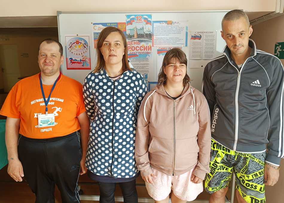 Выполнение тематического коллажа «Россия – Родина моя».