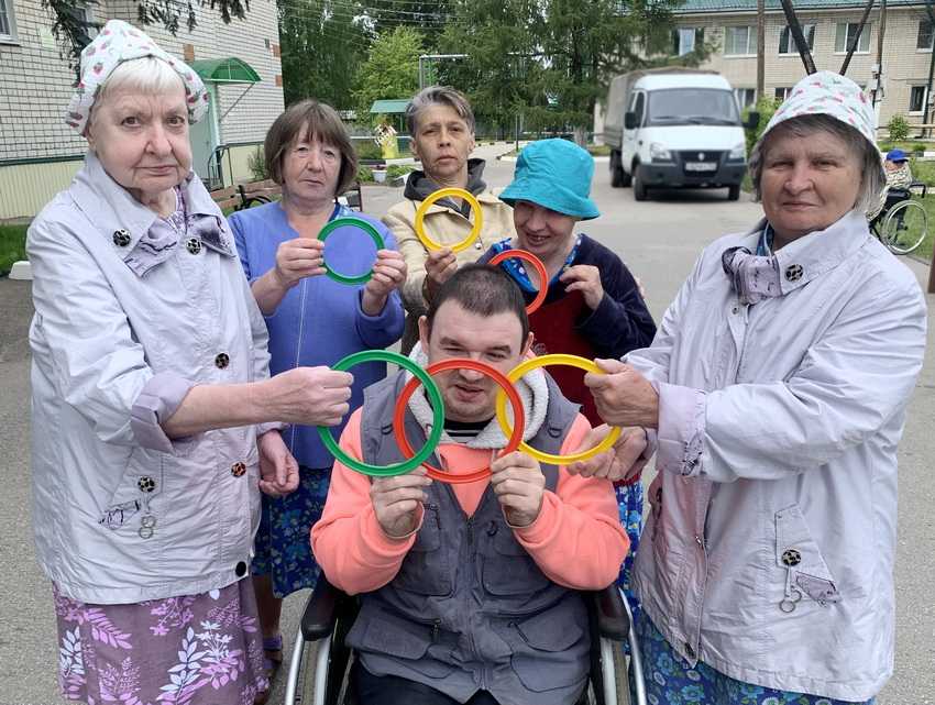Спортивно-игровая программа, приуроченная к Международному Олимпийскому дню.