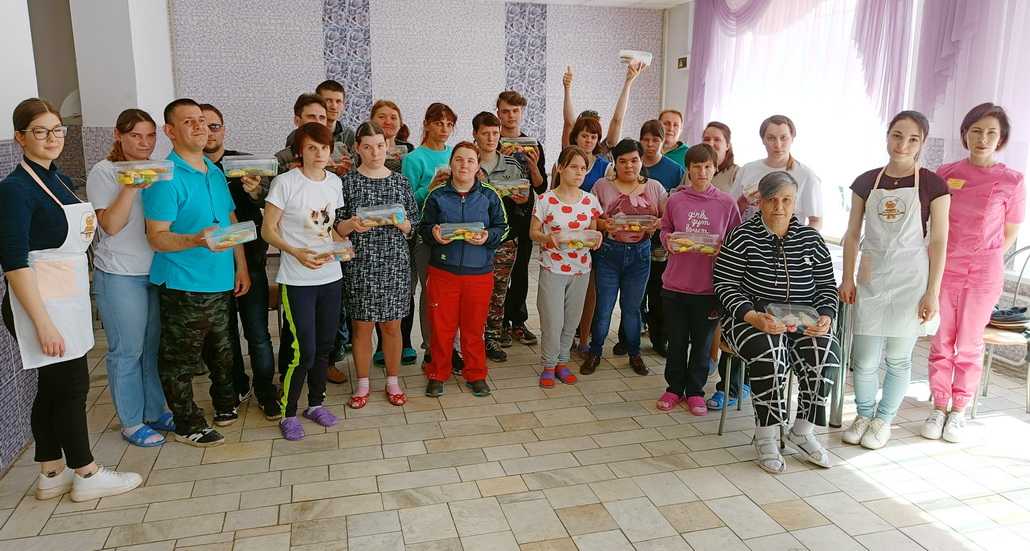 Мастер-класс по украшению имбирных пряников, организованный работниками ИП Круглов.  