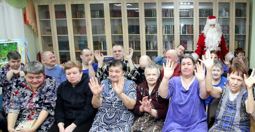 Литературно-музыкальная гостиная «День рождения Деда Мороза».