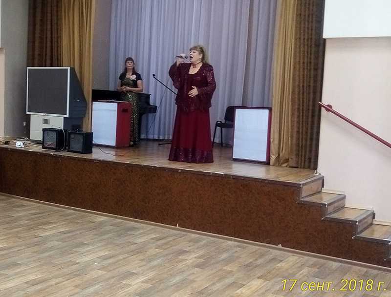 Русские народные песни и романсы  в исполнении  Валентины Анохиной