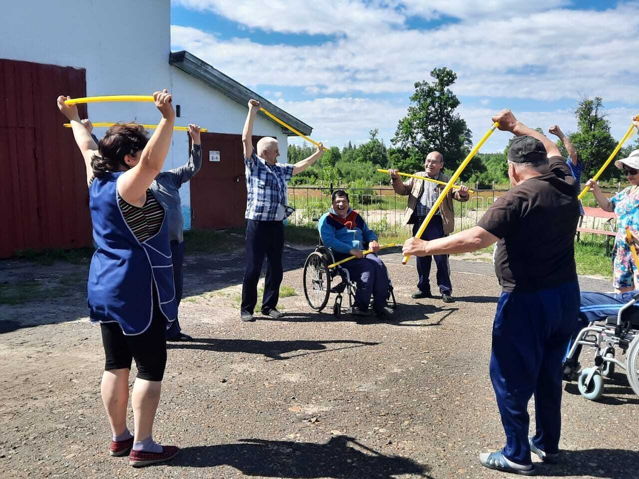Зарядка на свежем воздухе