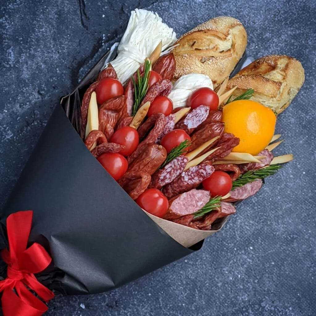 Поздравление с Днём Рождения сотрудника учреждения!