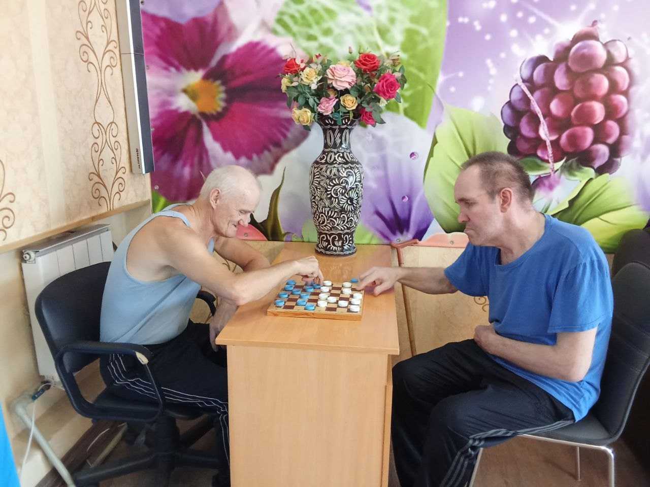 «Игра в шашки»