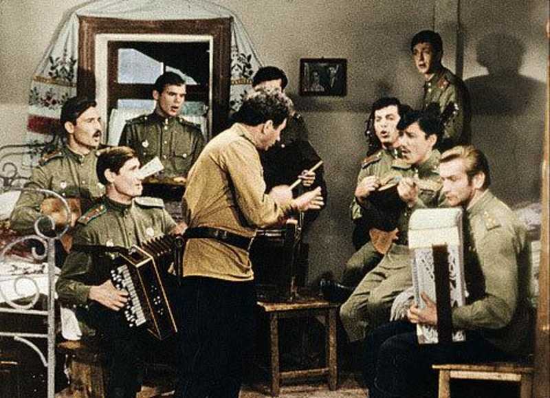 Просмотр фильма.