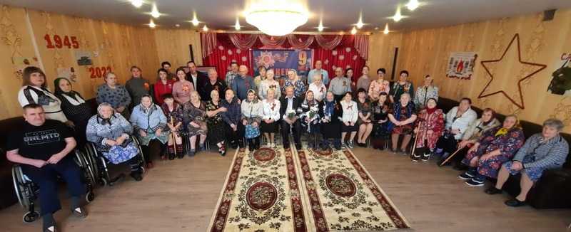 Праздничный концерт, посвященный Дню Победы.