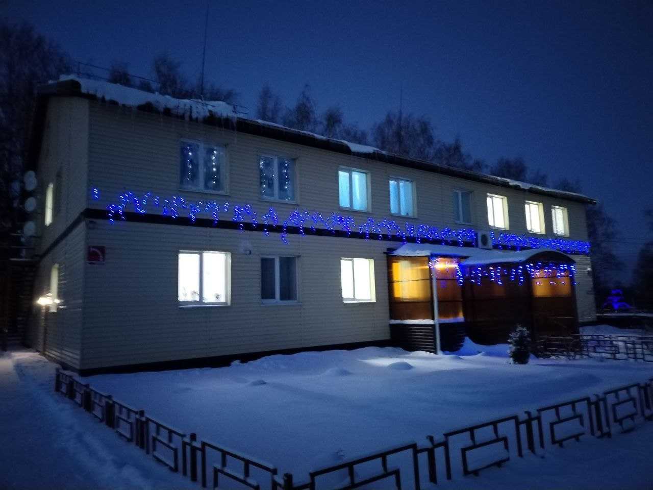 Праздничная иллюминация зажглась в нашем доме-интернате!