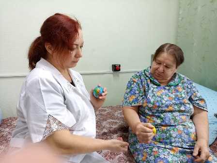  «Школа здоровья для проживающих - жизнь после инсульта» .