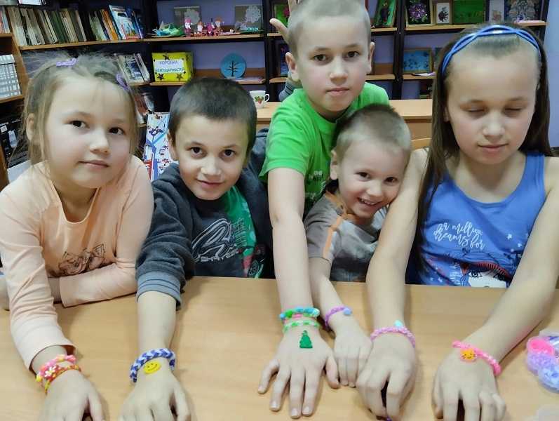 Техника плетения из резиночек