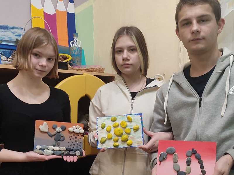 РИСОВАНИЕ КАМНЯМИ