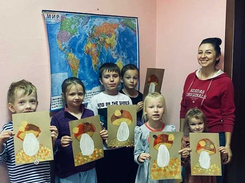Волонтёры из организации АНО 