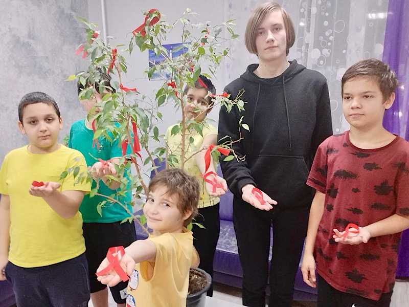 В рамках Всемирного дня борьбы со СПИДом, который отмечается 1 декабря, воспитанники нашего Центра приняли участие в просветительской акции