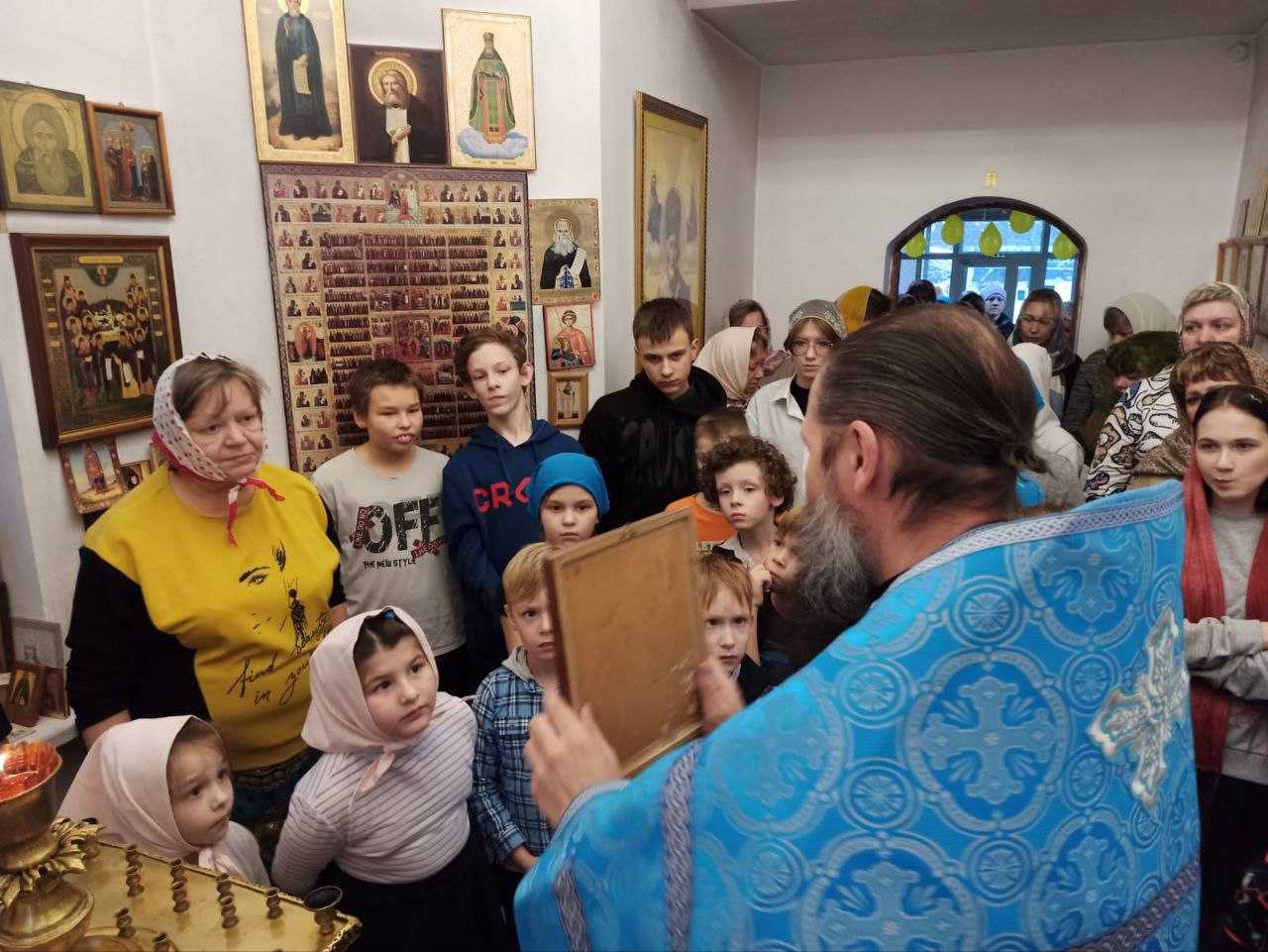 В Праздник Введения во Храм Пресвятой Богородицы в нашей часовне был отслужен молебен