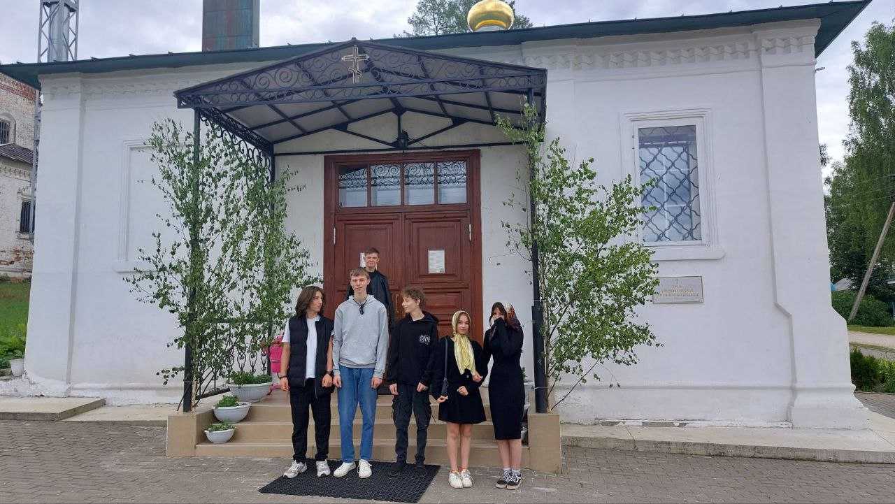 Воспитанники побывали в Белбажском Троицком монастыре