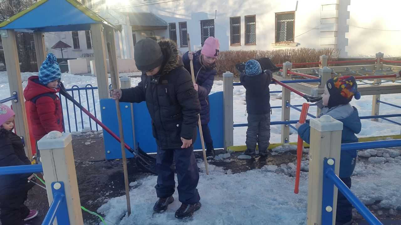 Приводим в порядок площадку