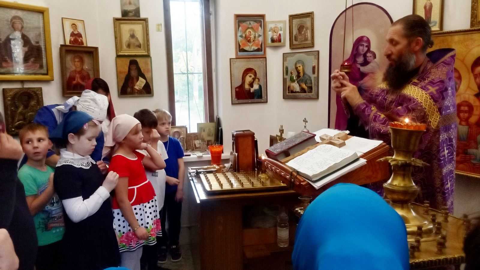 Состоялся молебен в Праздник Воздвижения Креста Господня