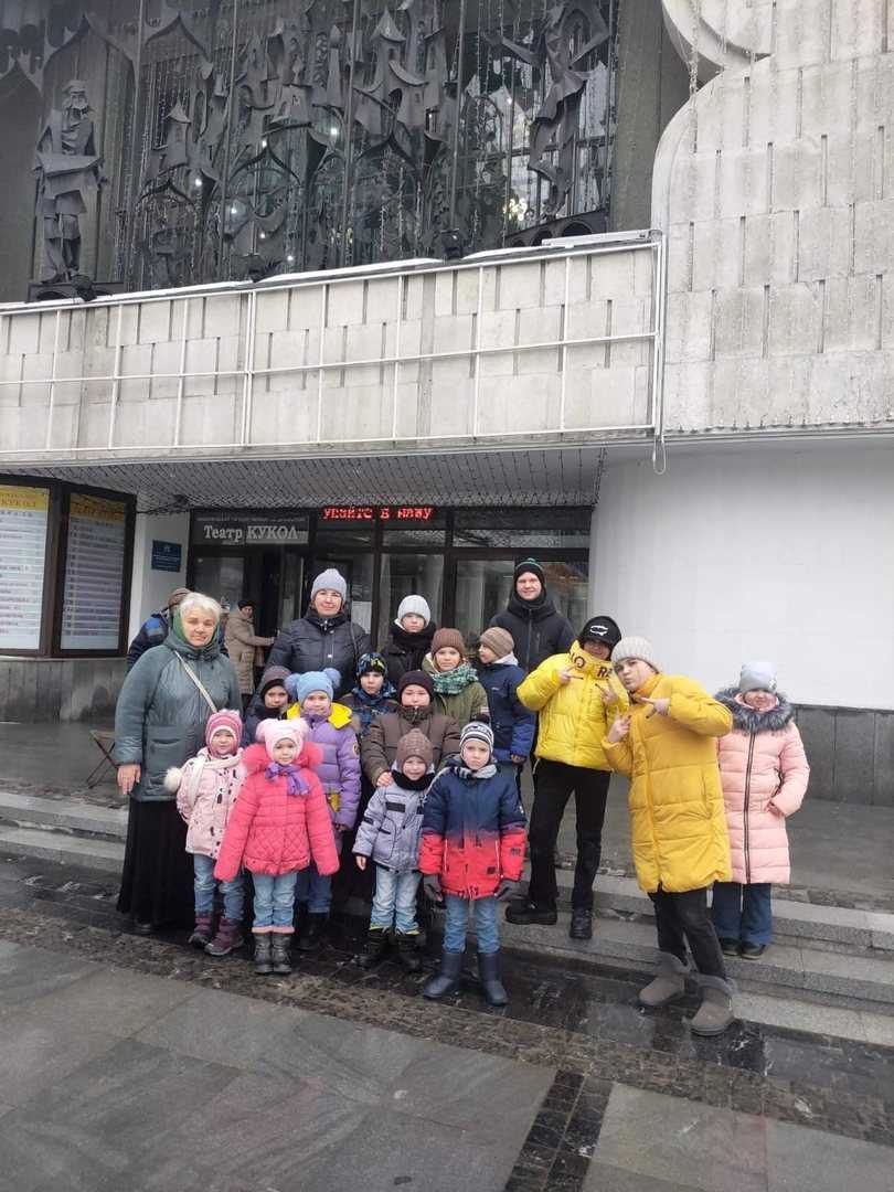Ребята посмотрели замечательный кукольный спектакль 
