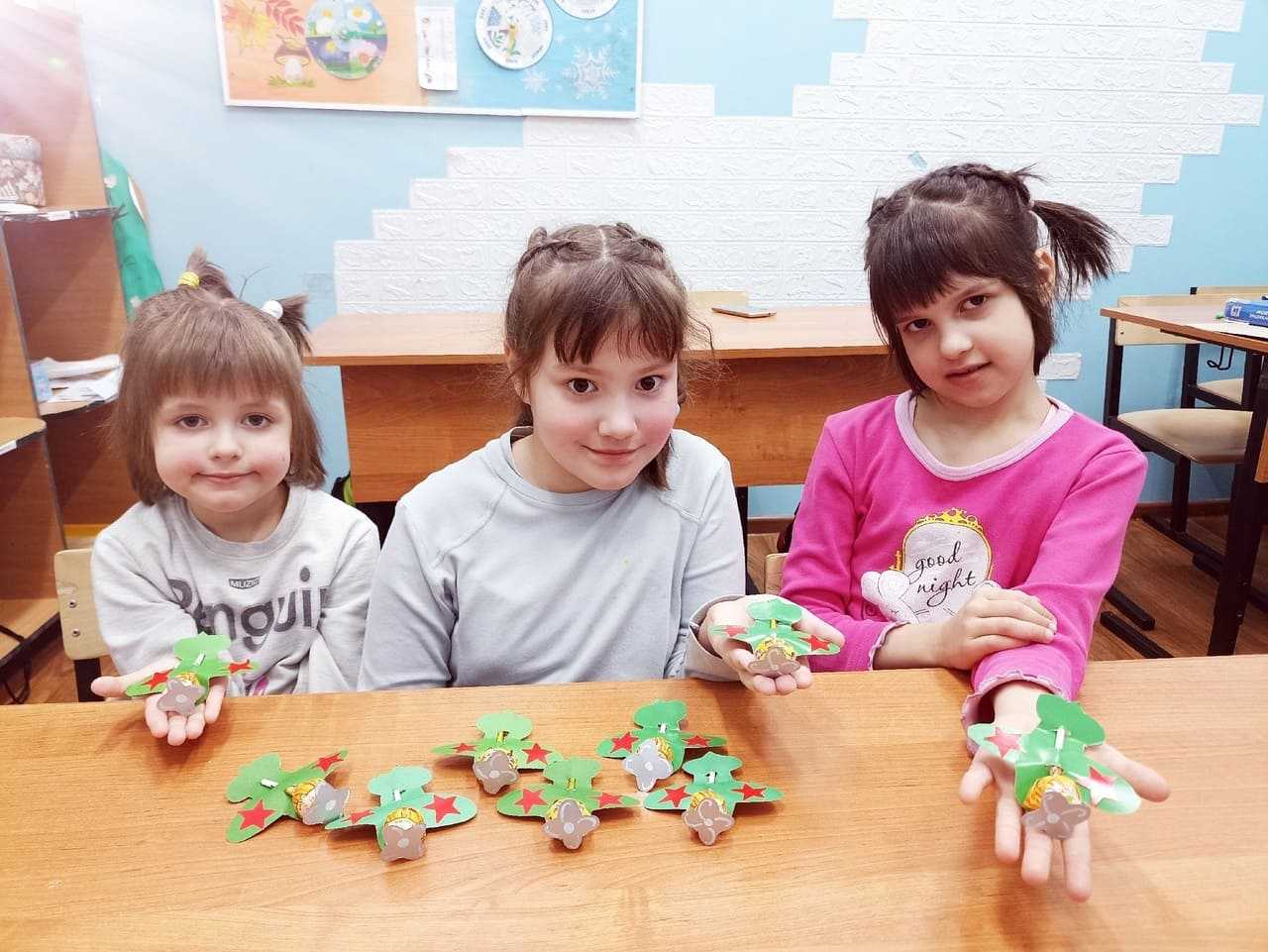 Подарки для маленьких защитников