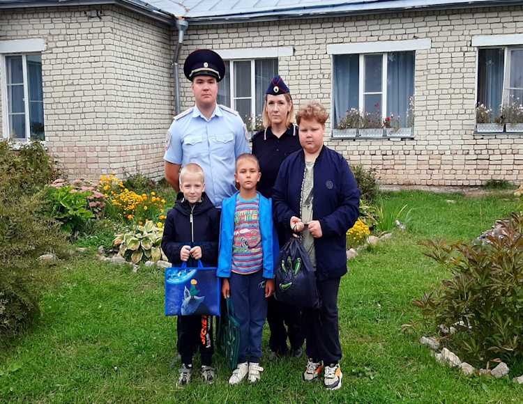 ПОМОГИ ПОЙТИ УЧИТЬСЯ