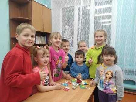 Новогодние игрушки из подручных средств