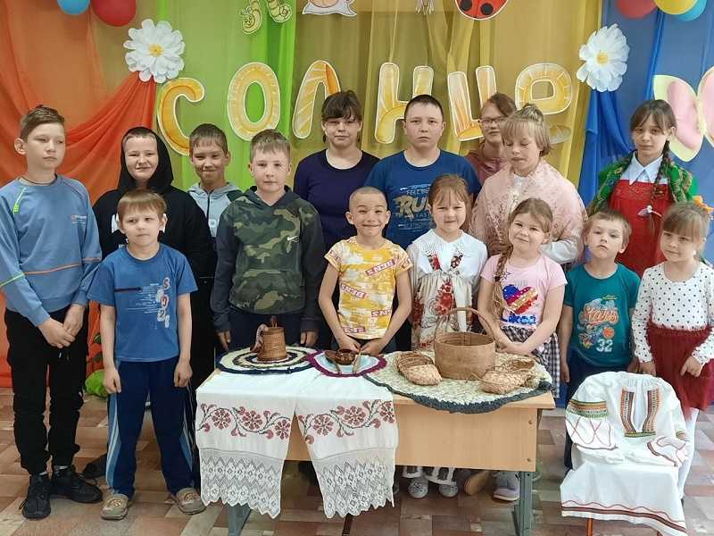 Мастера прикладного творчества и народных ремесел