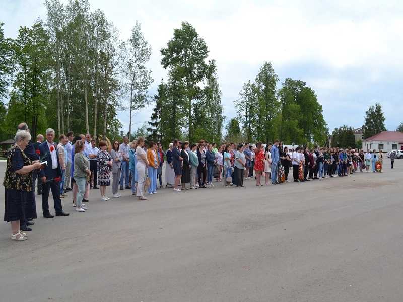 Митинг у мемориала тонкинцам, погибшим в годы Великой Отечественной войны