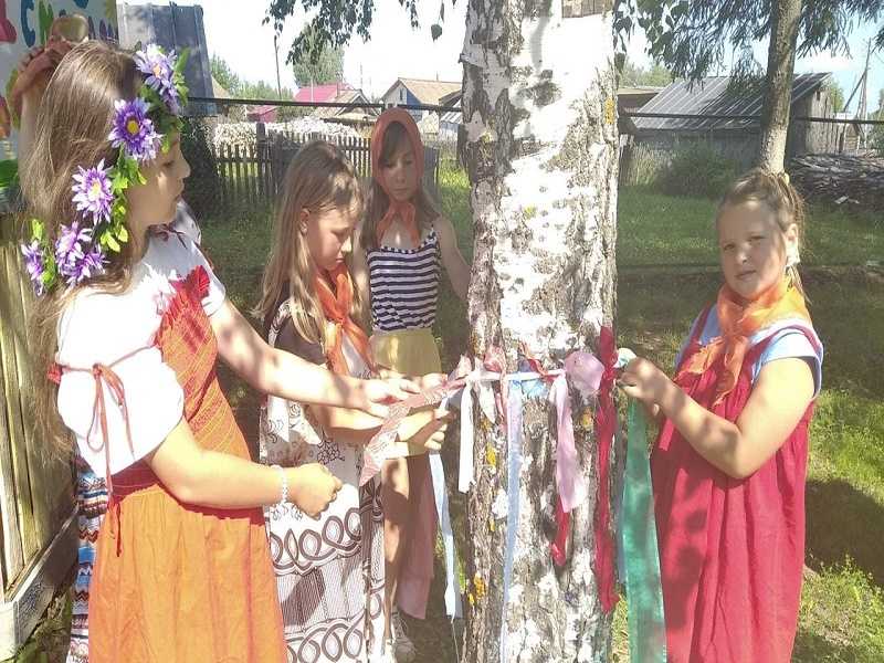 День Русской берёзки
