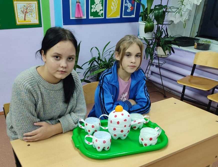 Сервиз из пластиковых бутылок