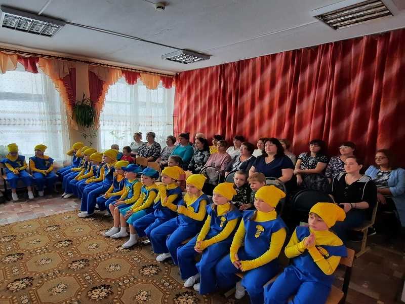 Концерт от сотрудников Районного Дома культуры
