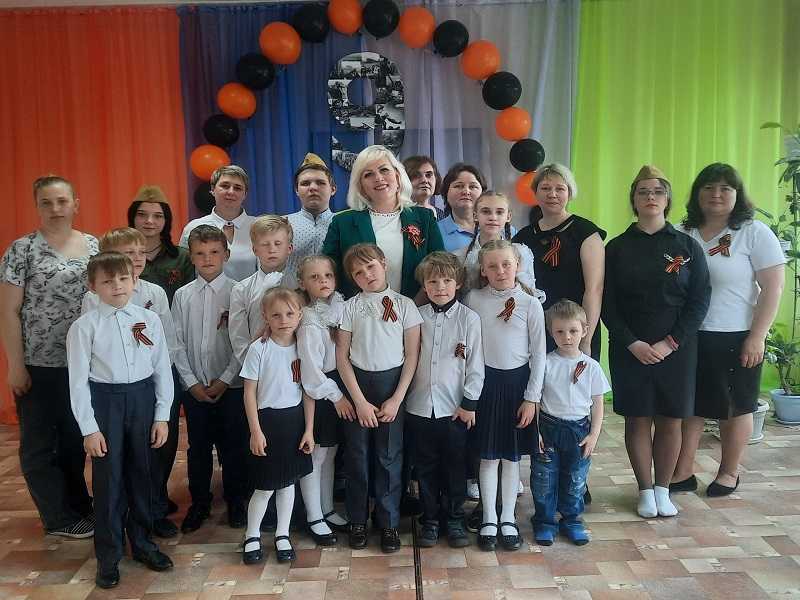 Праздничная программа «Помним,чтим, гордимся!»