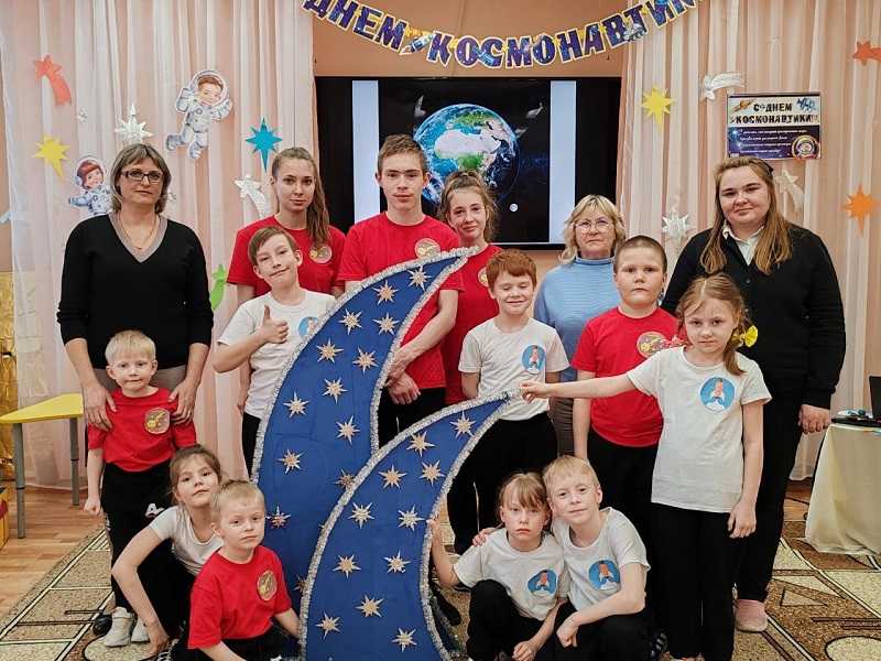 Знатоки космических наук