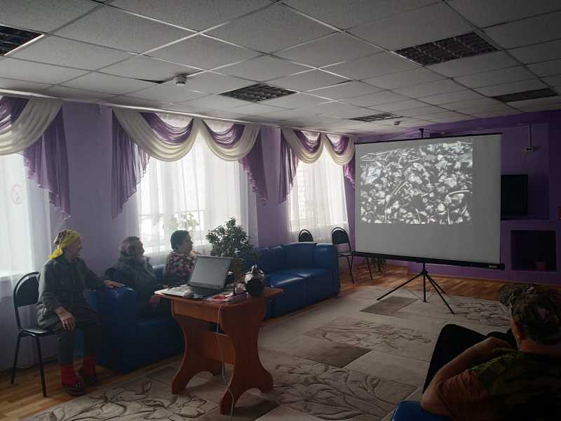 «День цветных карандашей»