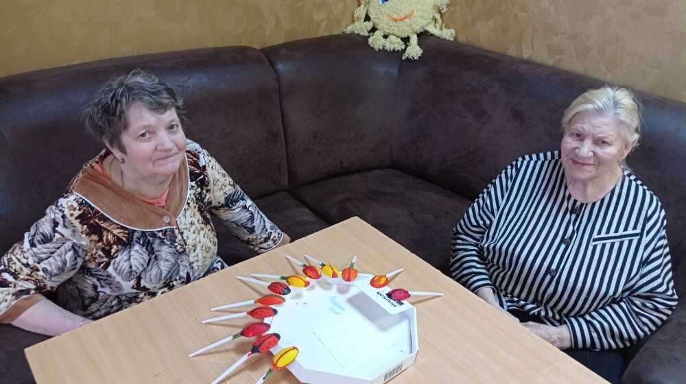 Укрась любимый цветок!