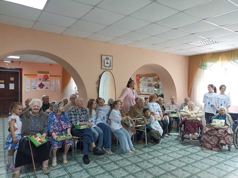 Сегодня в нашем ГБУ - радость! К нам приехали в гости ребята из НРО ВОД 